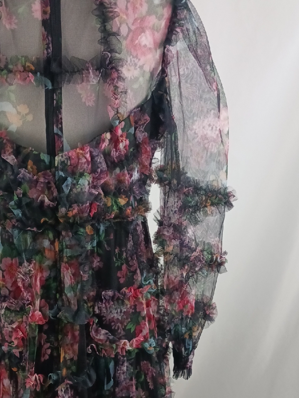 AMINA GLAM FLORAL RUFFLE DRESS. - Picture 7 of 11